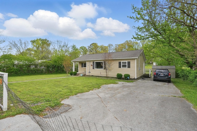 single story home featuring a front yard and crawl space