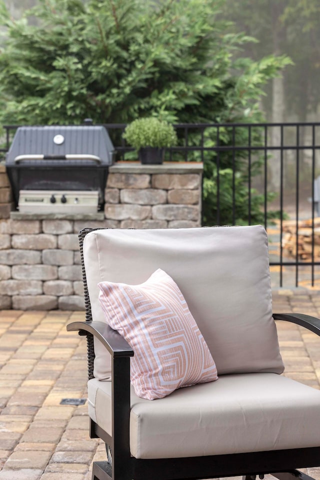 view of patio / terrace with exterior kitchen and grilling area