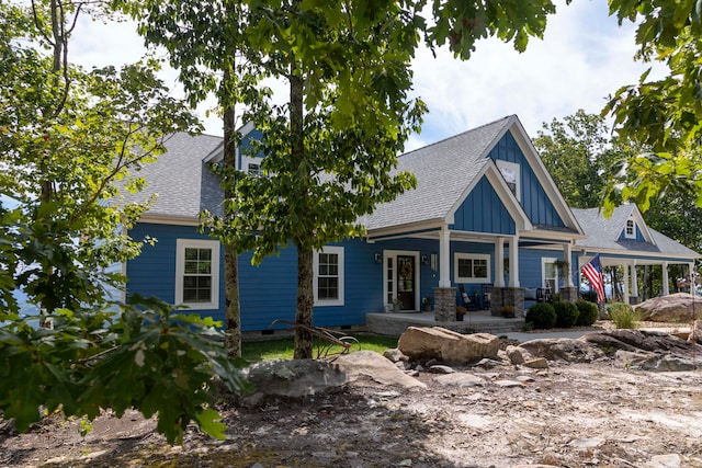 view of front of property with covered porch