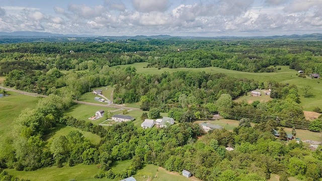 bird's eye view of a heavily wooded area