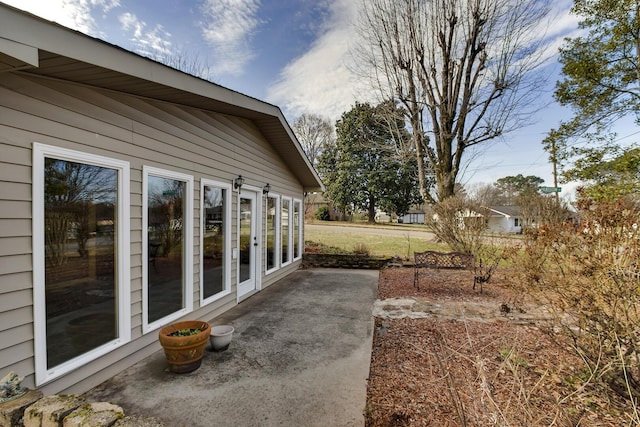 view of yard with a patio area