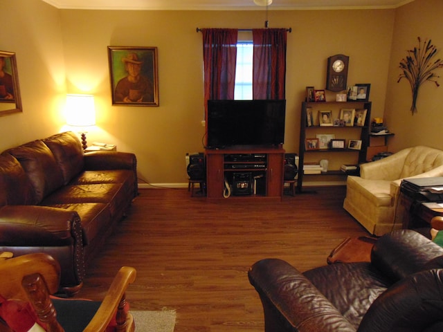 668 Mount Zion Rd NW, Georgetown, TN 37336 - living area featuring ornamental molding, wood finished floors, and baseboards