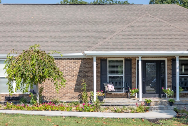 view of front facade featuring a porch