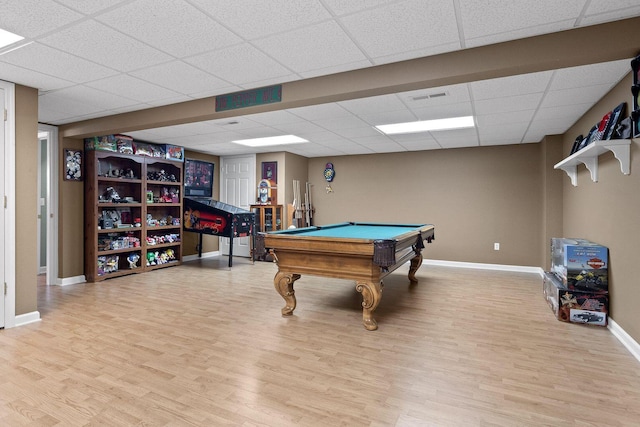 playroom with baseboards, billiards, visible vents, and wood finished floors