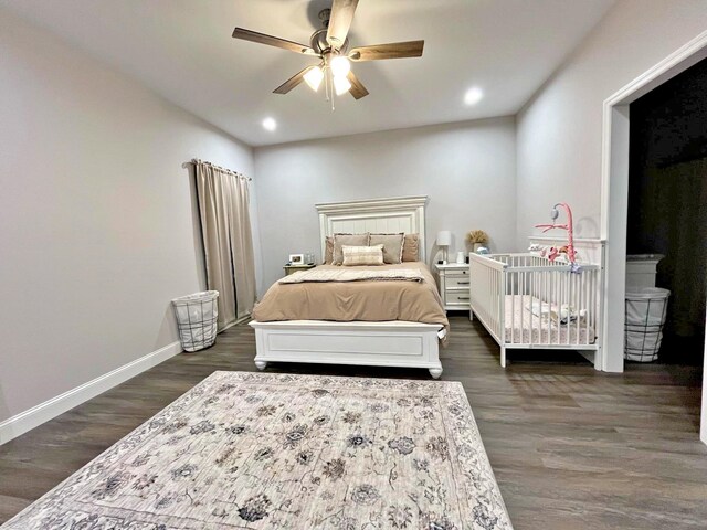 bedroom featuring dark wood-style floors, recessed lighting, baseboards, and ceiling fan