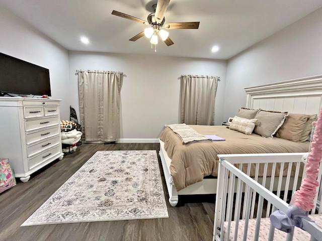 bedroom featuring recessed lighting, dark wood-style floors, and ceiling fan