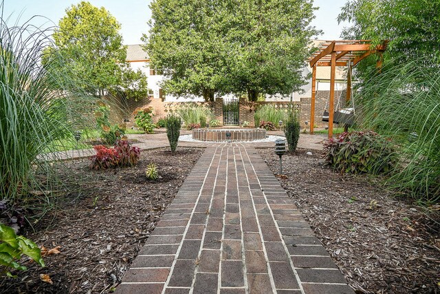 view of yard with a pergola