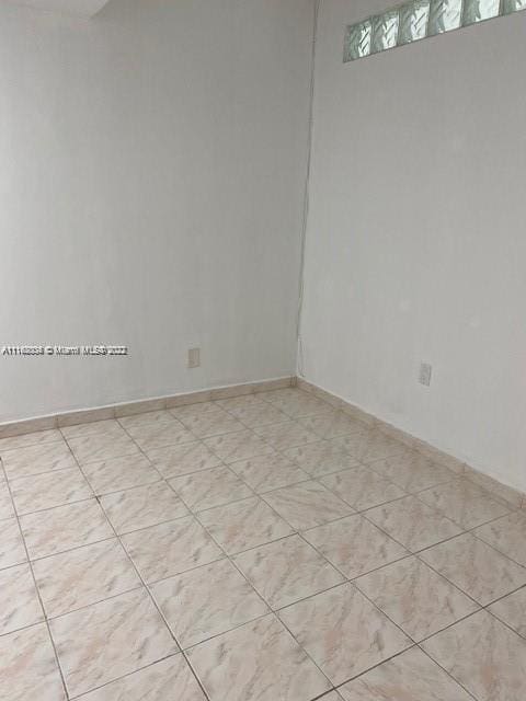 5401 Collins Ave Unit 833, Miami Beach, FL 33140 - photo 16