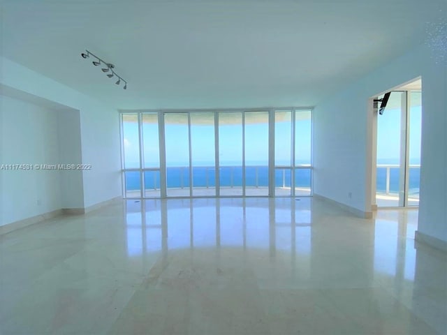 Listing photo 3 for 16001 Collins Ave Unit 2401, Sunny Isles Beach FL 33160