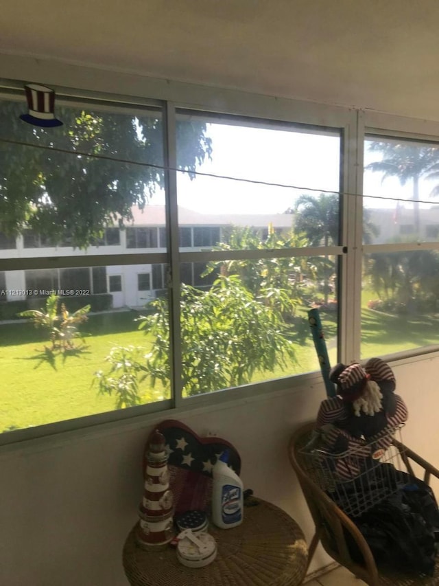 view of sunroom / solarium