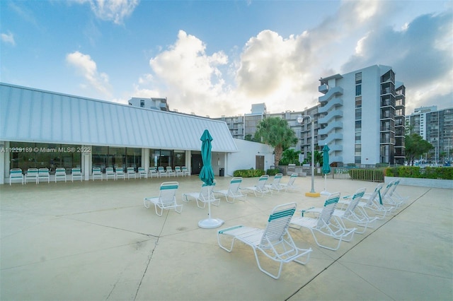 3401 N Country Club Dr Unit 406, Aventura, FL 33180 - view of pool