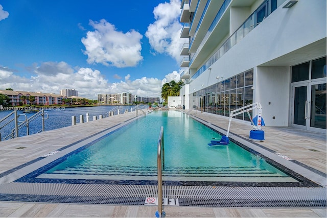 view of swimming pool