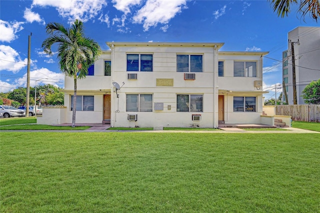 view of front of property with a front yard