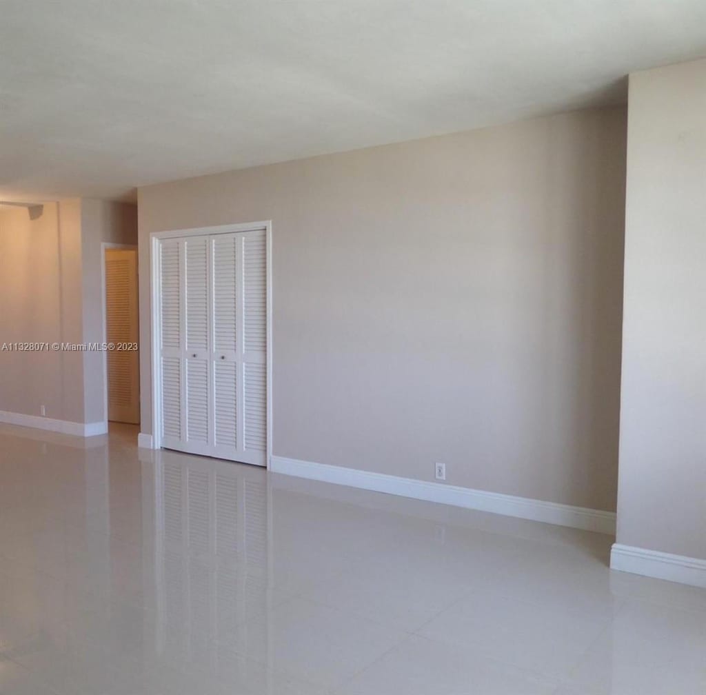 1000 W Ave Unit 1032, Miami Beach, FL 33139 - photo 4