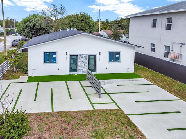 Listing photo 2 for 1395 NW 40th St, Miami FL 33142