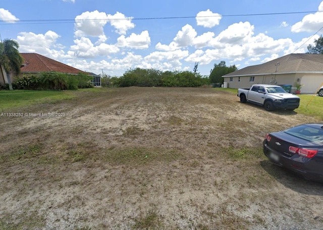 Listing photo 3 for 124 NE 18th St, Cape Coral FL 33909