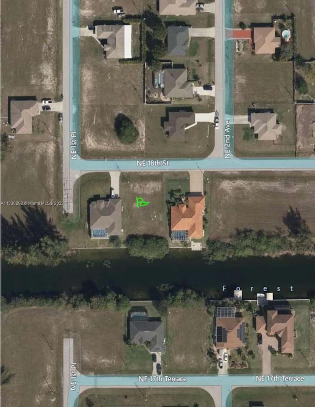 Listing photo 3 for 4145 NE 21st Ave, Cape Coral FL 33909