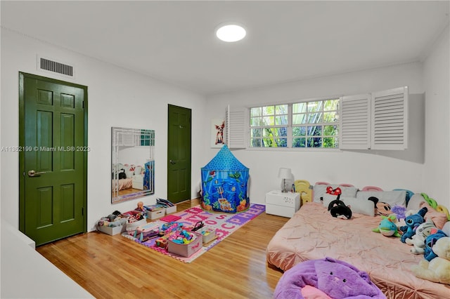 interior space with light hardwood / wood-style flooring