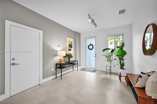 Listing photo 3 for 10257 NW 72nd St Unit 10257, Doral FL 33178