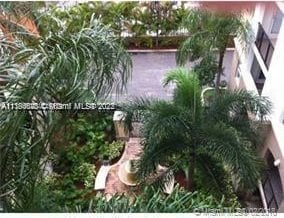 Listing photo 3 for 17125 N Bay Rd Unit 3601, Sunny Isles Beach FL 33160