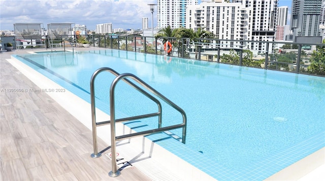 view of swimming pool