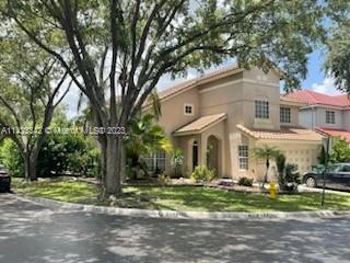 view of mediterranean / spanish-style house