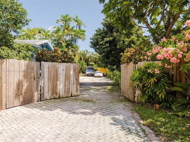 2533 Fillmore St, Hollywood, FL 33020 - view of yard