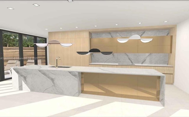 welcome area featuring a sink