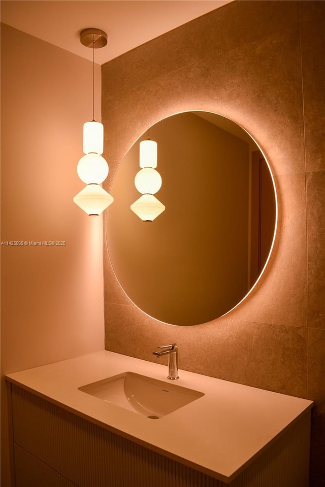 11500 SW 60th Ave, Pinecrest, FL 33156 - bathroom with a sink