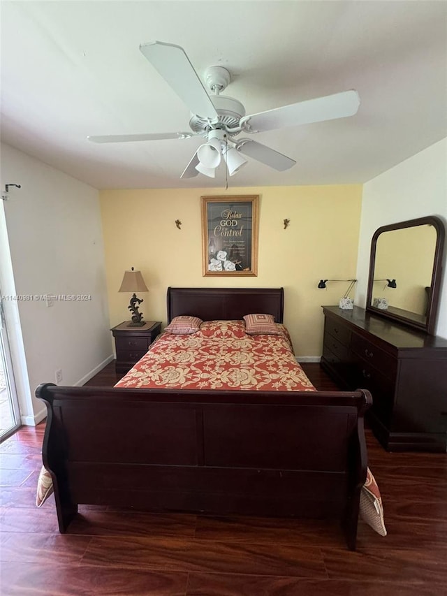 sitting room featuring hardwood / wood-style floors