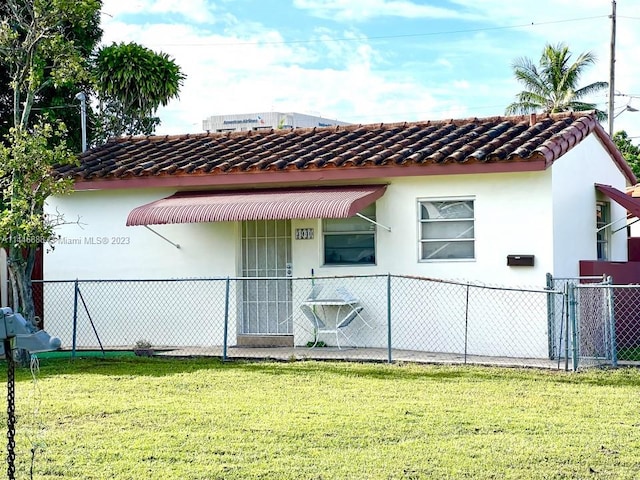 Listing photo 3 for 3940 SW 5th Ter, Miami FL 33134