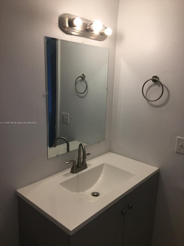 bathroom with vanity