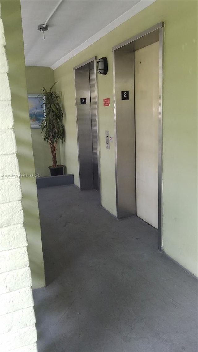 property entrance featuring elevator