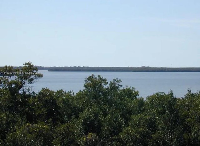 Listing photo 3 for 2044 Dogwoods, Marco Island FL 34145