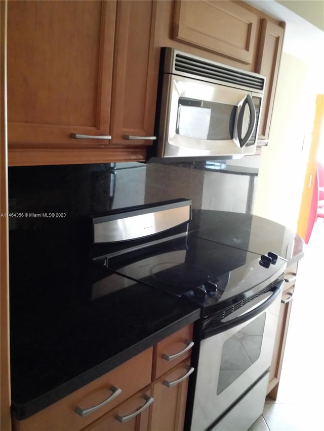 kitchen featuring stainless steel appliances