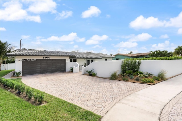 view of front of house featuring a garage