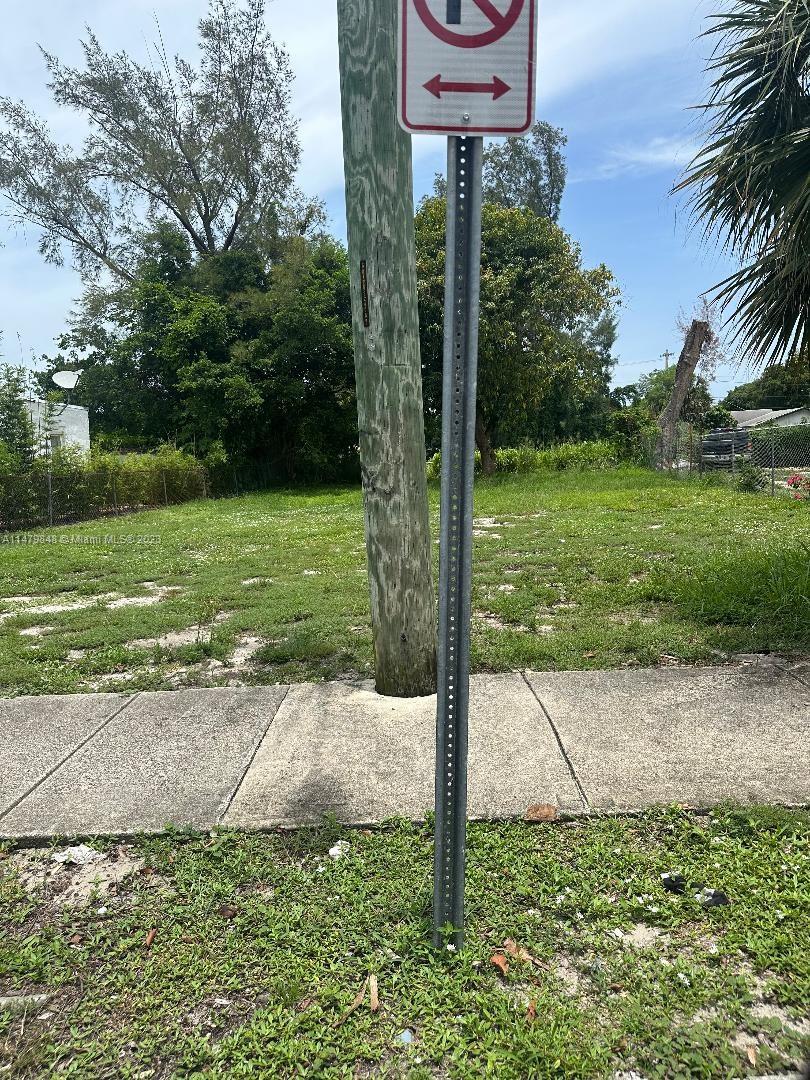 3508 Greenwood Ave, West Palm Beach, FL 33407 - photo 1
