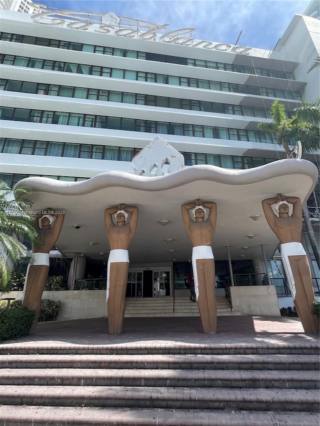 6345 Collins Ave Unit 512, Miami Beach, FL 33141 - photo 1