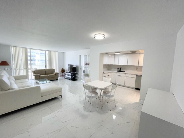 18041 Biscayne Blvd Unit 502, Aventura, FL 33160 - photo 23
