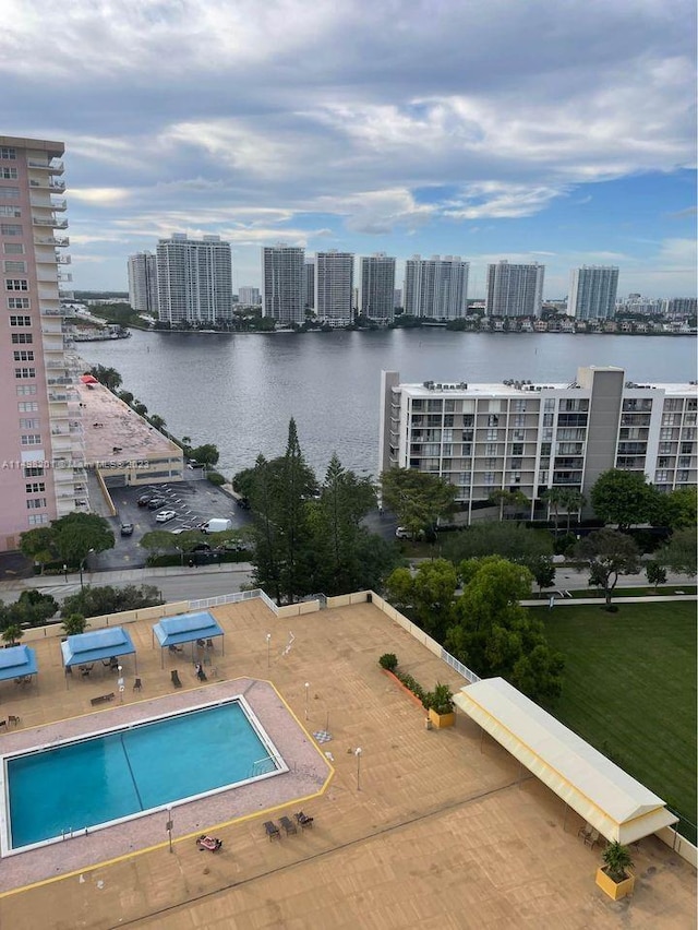 view of swimming pool featuring a patio