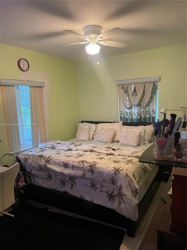 bedroom featuring ceiling fan