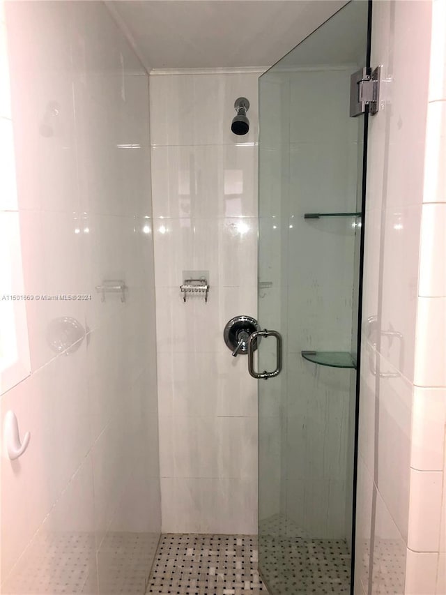 9633 SW 20th Ter Unit 9633, Miami, FL 33165 - full bath with a stall shower and tile patterned floors