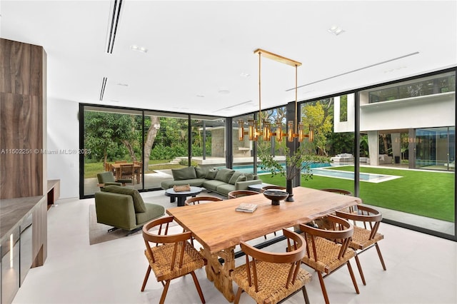 view of sunroom / solarium