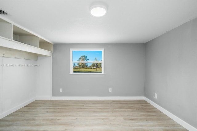 empty room featuring light hardwood / wood-style flooring