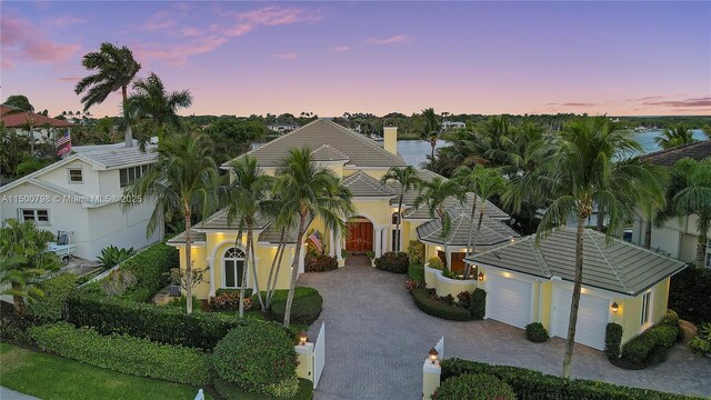 view of front of house featuring a garage