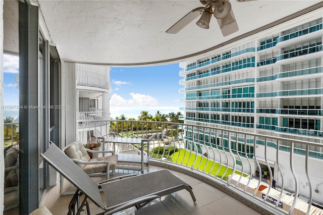 balcony with ceiling fan