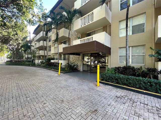 1800 Sans Souci Blvd Unit 307, North Miami, FL 33181 - photo 2
