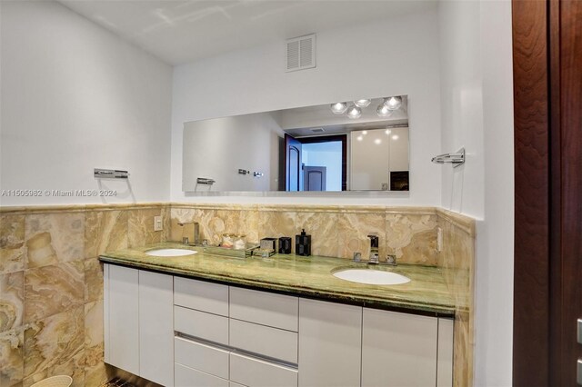 18201 Collins Ave Unit 3809, Sunny Isles Beach, FL 33160 - photo 46
