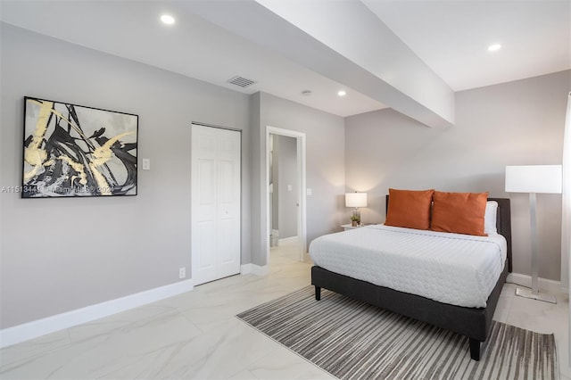 bedroom featuring a closet