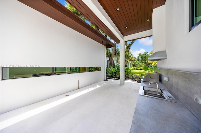 view of patio / terrace with area for grilling and grilling area